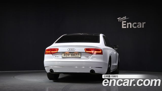 Audi A8 2013 — photo 4