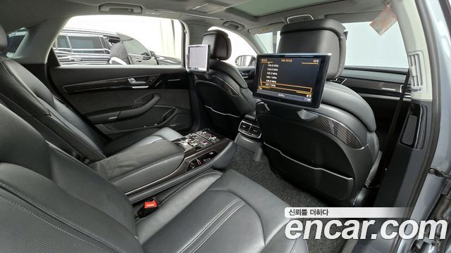 Audi A8 2013 — photo 12