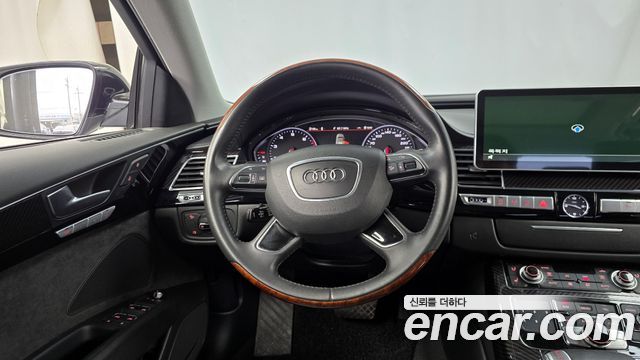 Audi A8 2013 — photo 13