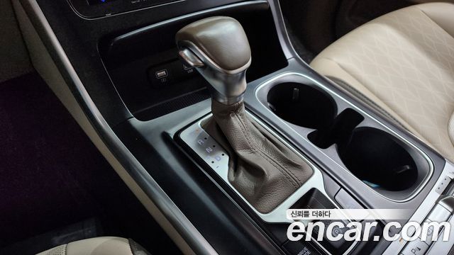 Kia Canival 2021 — photo 9