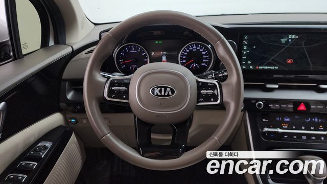 Kia Canival 2021 — photo 13