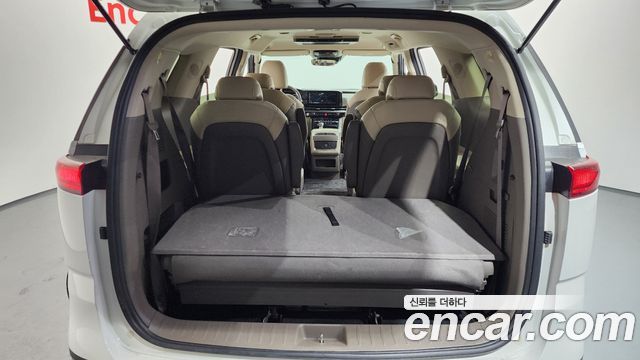 Kia Canival 2021 — photo 20