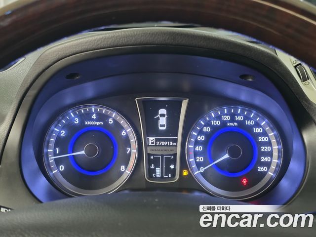 Hyundai Grandeur 2014 — photo 11