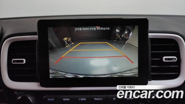 Hyundai Venue 2020 — photo 17