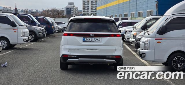 Kia Canival 2021 — photo 5