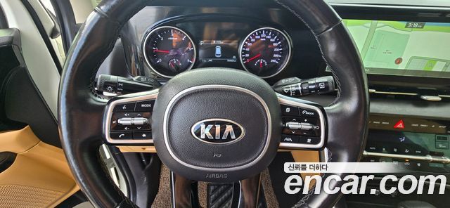 Kia Canival 2021 — photo 7