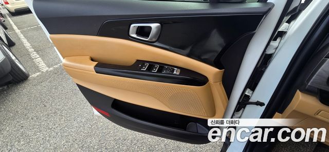 Kia Canival 2021 — photo 14