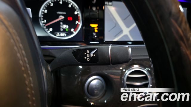 Mercedes-Benz S-Class 2016 — photo 9