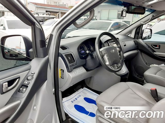 Hyundai Starex 2019 — photo 8