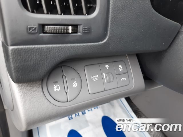Hyundai Starex 2019 — photo 11