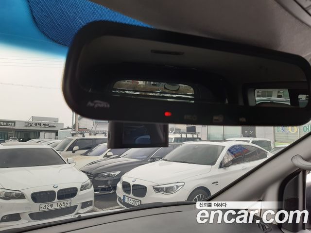 Hyundai Starex 2019 — photo 12