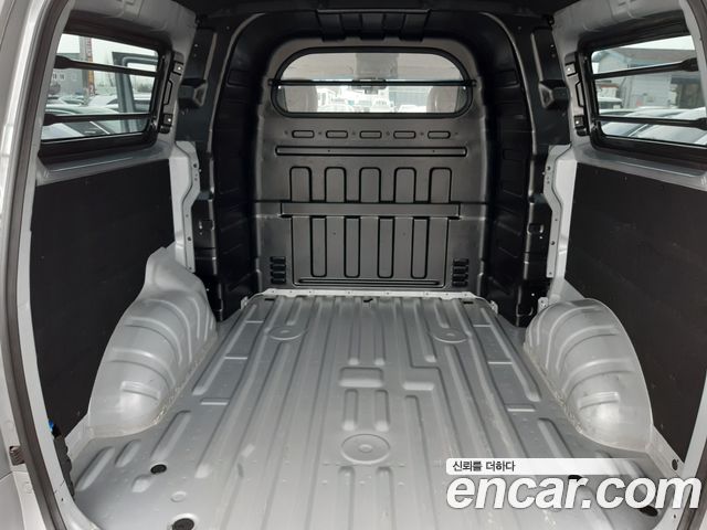 Hyundai Starex 2019 — photo 14