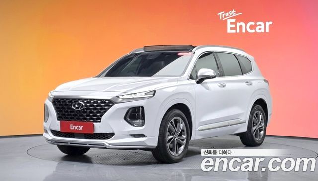 Hyundai Santafe 2019 — photo 1