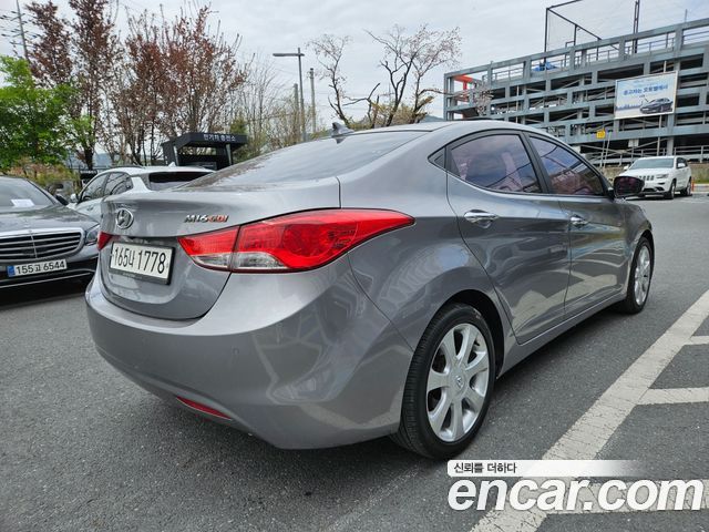 Hyundai AVANTE 2012 — photo 2