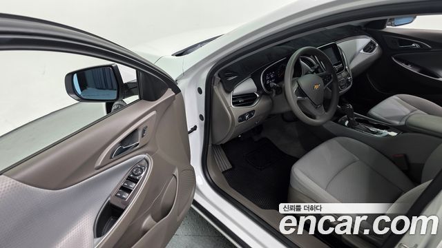 Chevrolet Korea Malibu 2018 — photo 11