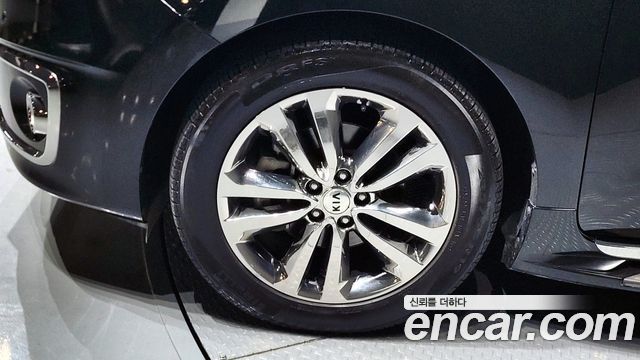 Kia Canival 2017 — photo 5