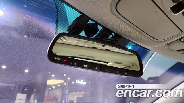 Kia Canival 2017 — photo 18