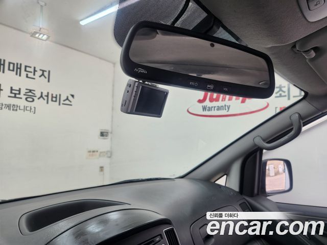 Hyundai Starex 2016 — photo 8