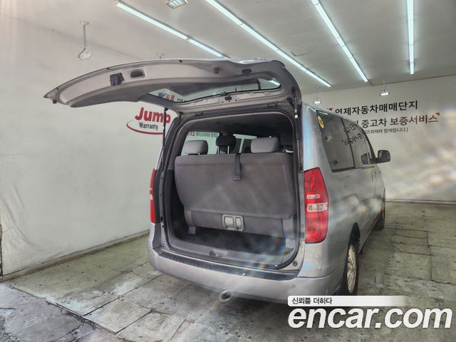 Hyundai Starex 2016 — photo 17