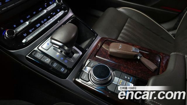 Genesis EQ900 2016 — photo 9