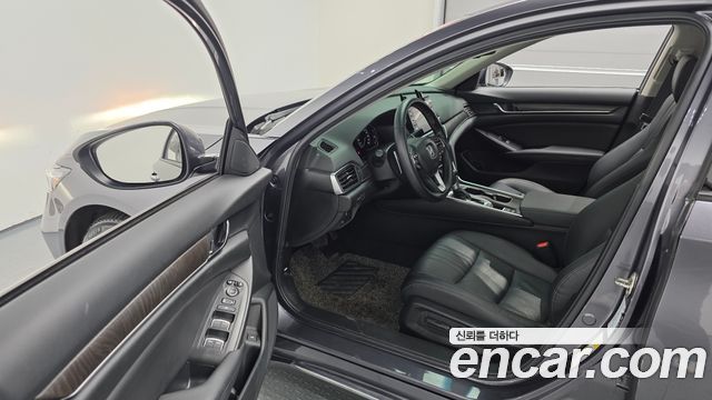 Honda Accord 2019 — photo 11