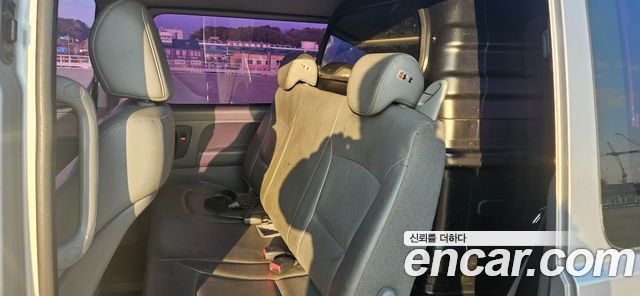 Hyundai Starex 2016 — photo 12