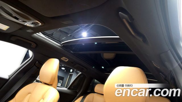 Volvo V60 2021 — photo 19