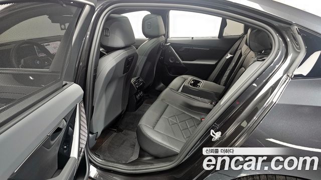BMW i5 2026 — photo 11