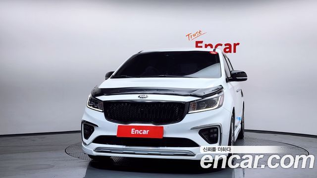 Kia Canival 2019 — photo 3
