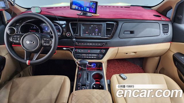 Kia Canival 2019 — photo 7