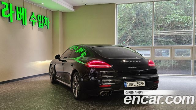 Porsche Panamera 2015 — photo 2