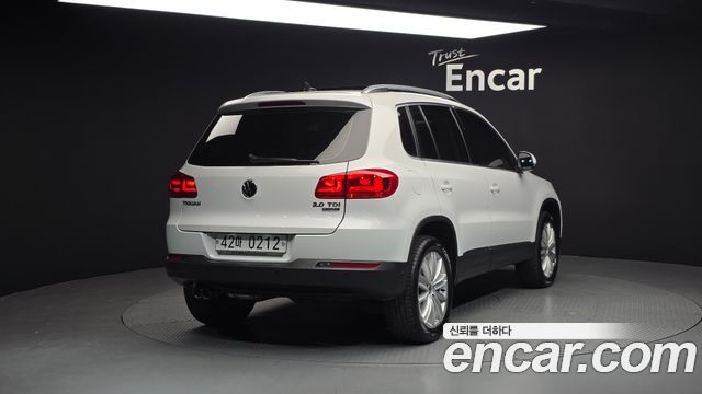 Volkswagen Tiguan 2016 — photo 2