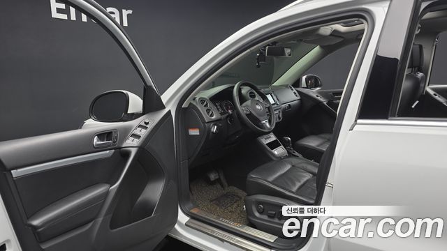 Volkswagen Tiguan 2016 — photo 10