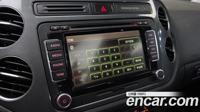 Volkswagen Tiguan 2016 — photo 15