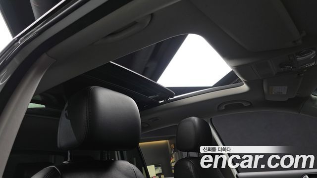Volkswagen Tiguan 2016 — photo 17