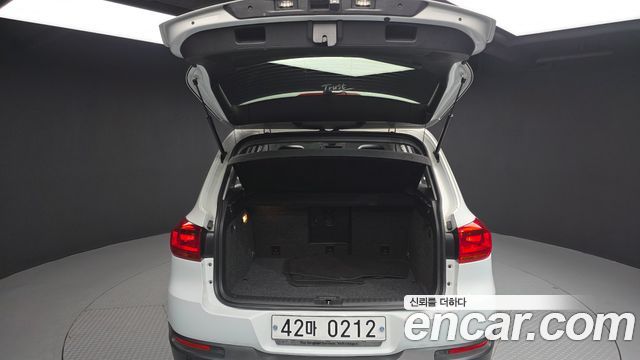 Volkswagen Tiguan 2016 — photo 20