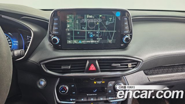 Hyundai Santafe 2019 — photo 14