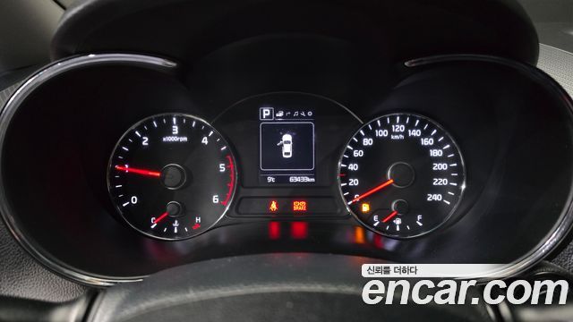 Kia K3 2016 — photo 8