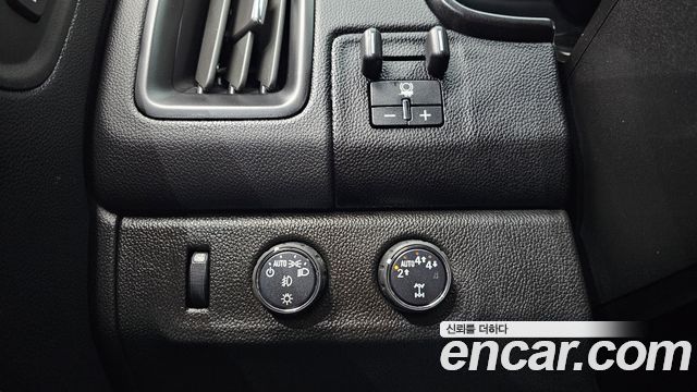 Chevrolet Korea Colorado 2022 — photo 17