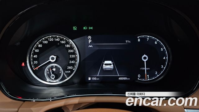 Genesis GV70 2022 — photo 8