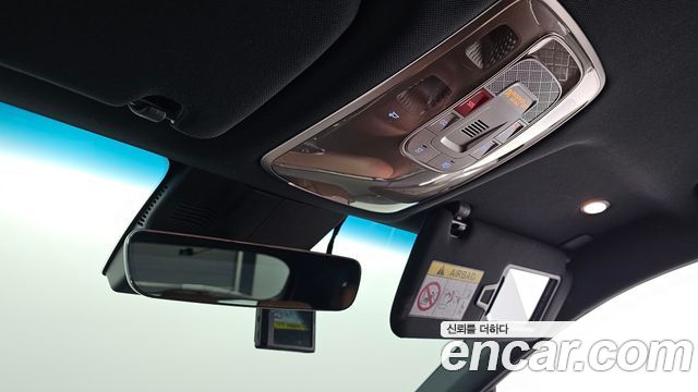 Genesis GV70 2022 — photo 15