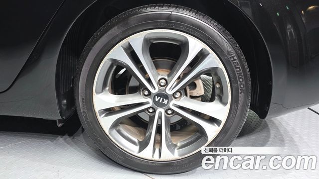 Kia K3 2014 — photo 5