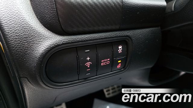 Kia K3 2014 — photo 18