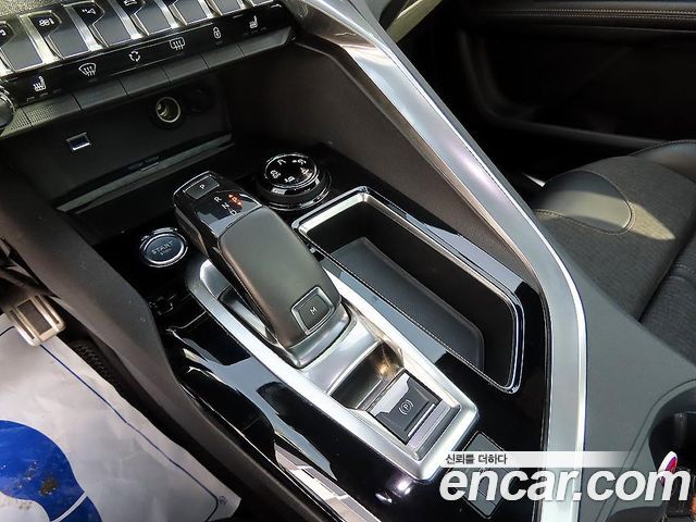 Peugeot 5008 2019 — photo 10