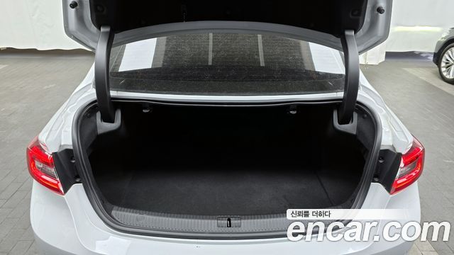 Renault Korea SM6 2017 — photo 19