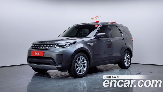 Land Rover Discovery 2019 — photo 1