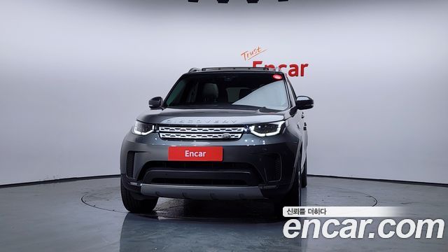 Land Rover Discovery 2019 — photo 3