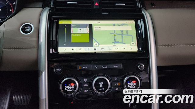 Land Rover Discovery 2019 — photo 15