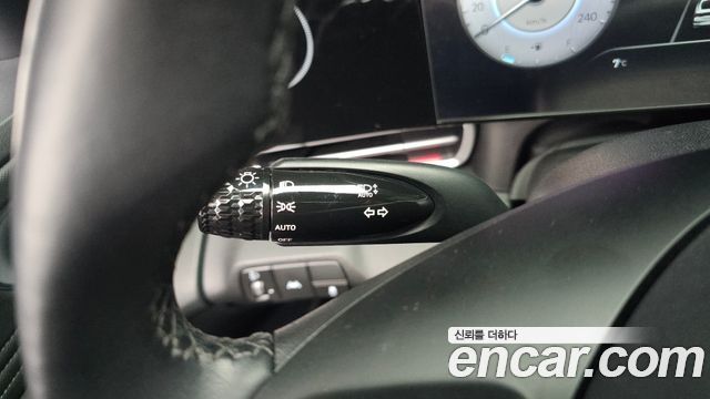 Hyundai AVANTE 2023 — photo 19