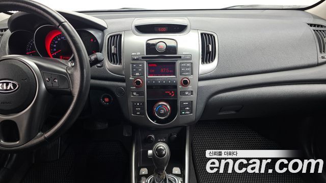 Kia Porte 2011 — photo 15